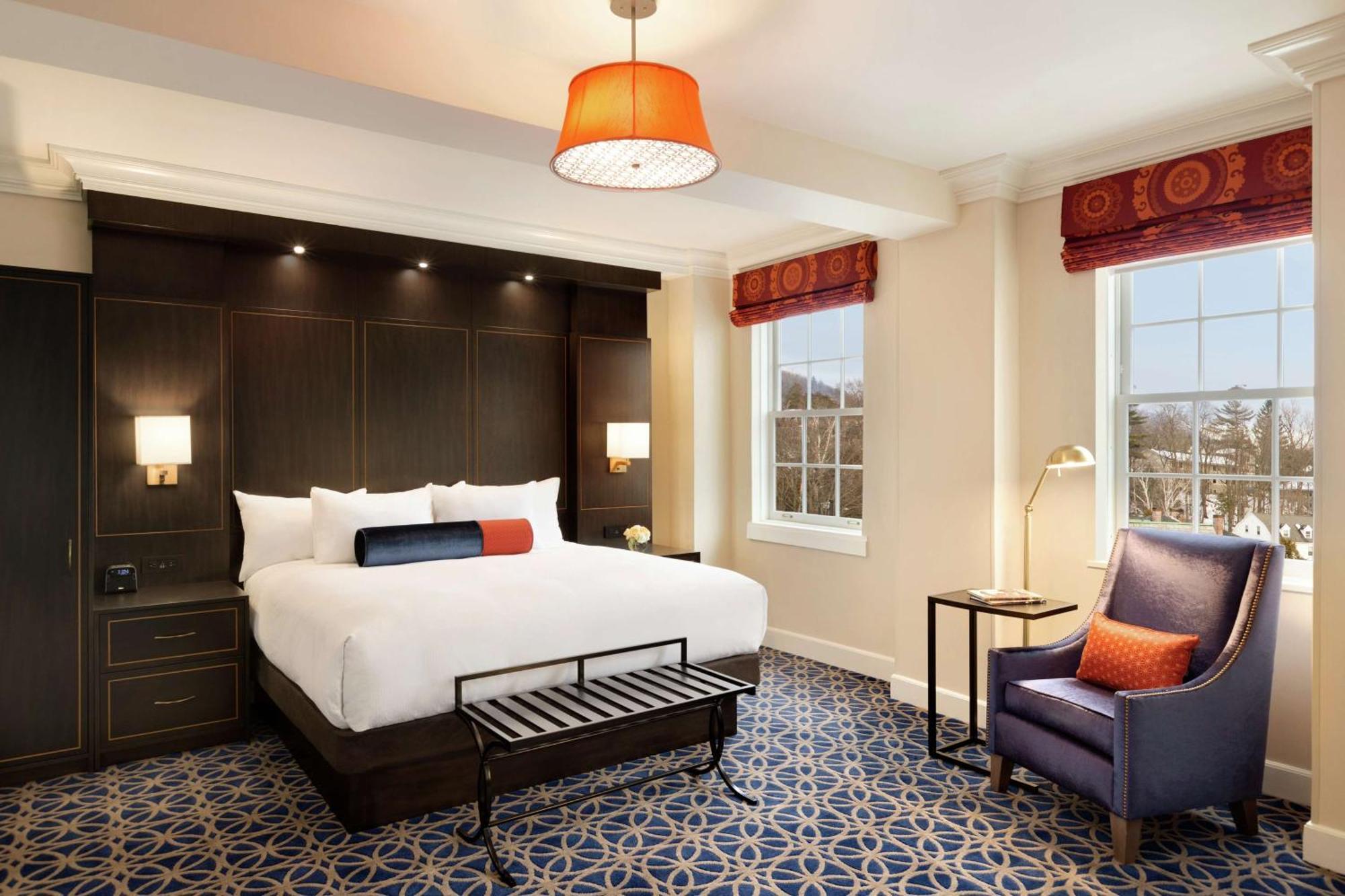 Hotel Saranac, Curio Collection By Hilton Saranac Lake Exteriör bild