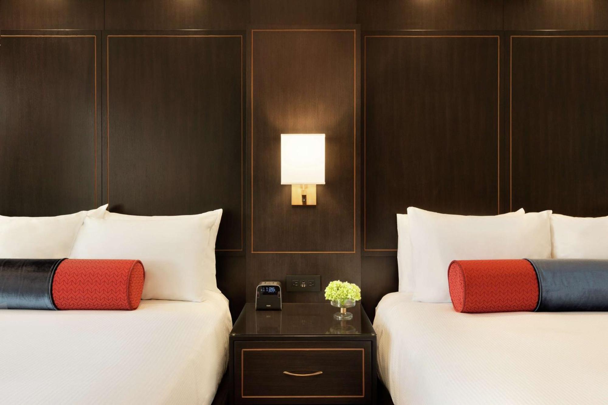 Hotel Saranac, Curio Collection By Hilton Saranac Lake Exteriör bild